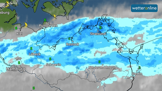 Wetterkarte mit Regenband über Norddeutschland, Schwerpunkt an der Ostseeküste.