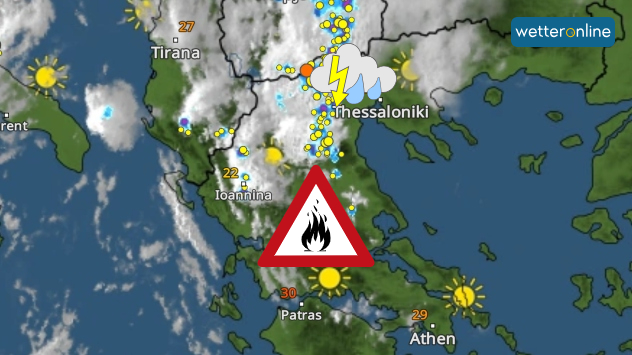 WetterRadar: Am Sonntagabend zog eine Gewitterfront über den Norden und Westen Griechenland. Blitzschläge lösten einige Feuer aus.