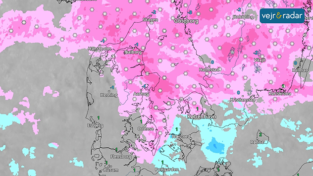 Vejrradar over Danmark med udbredt snevejr og vinterlig nedbør over store dele af landet.