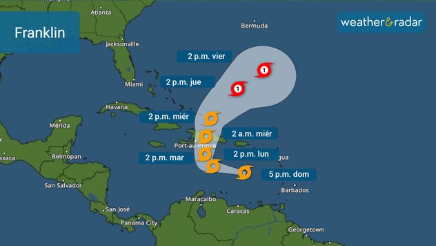 Trayectoria de Franklin emitida el domingo por la tarde.