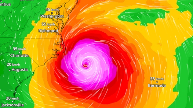 WindRadar zeigt zeigt den gewaltigenHurrikan ERIN