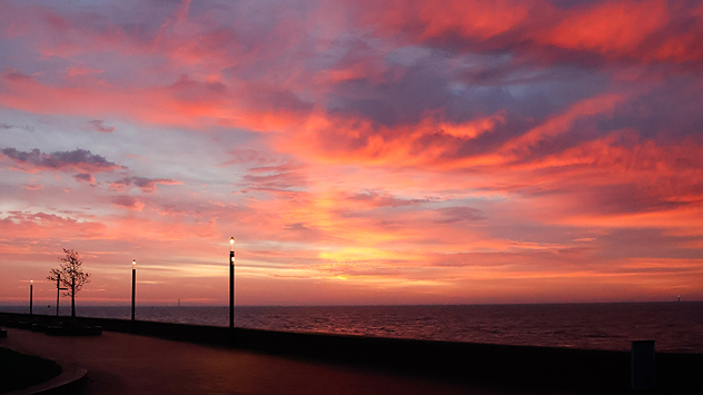 Morgenhimmel am Meer - © Anke Diehnelt