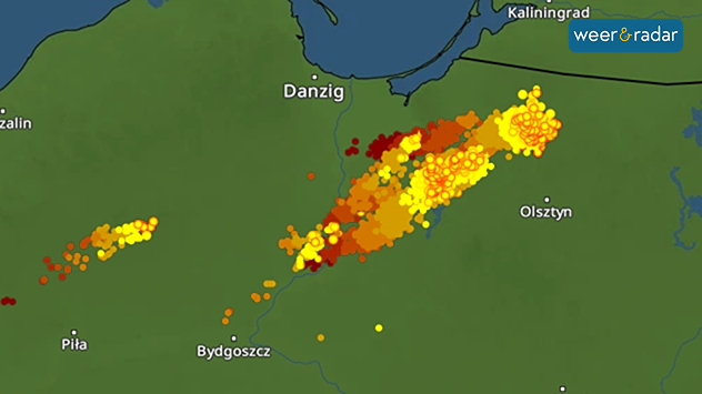 De ontladingen op de BliksemRadar zijn zichtbaar in het noorden van Polen.