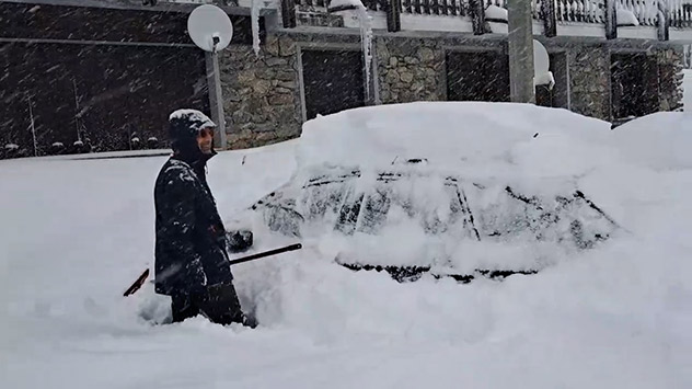 Schneemassen im Piemont