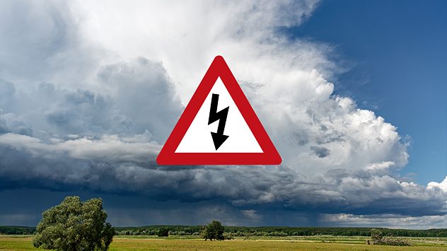 aufziehende Gewitterwolke (c) Ralf Lehmann / shutterstock.com