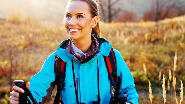 Um vom Wetter unabhängig zu sein, nutzen Sie eine wasserabweisende Soft- oder wasserdichte Hardshell-Jacke.
