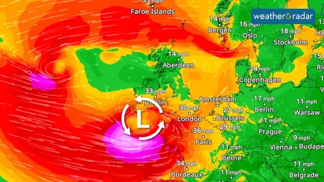 When stormy days arrive, the WindRadar is the place to track any system.