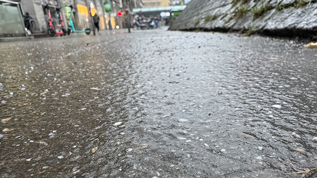 Glatteis in der Stuttgarter Innenstadt