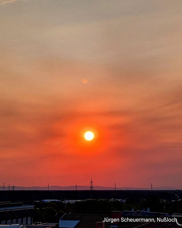 Ein Feuerball mitten in den Aerosolschwaden der Brände in Frankreich