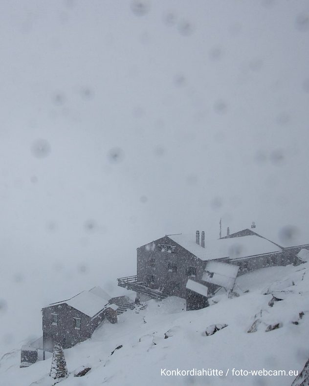 Schnee auf den Bergen