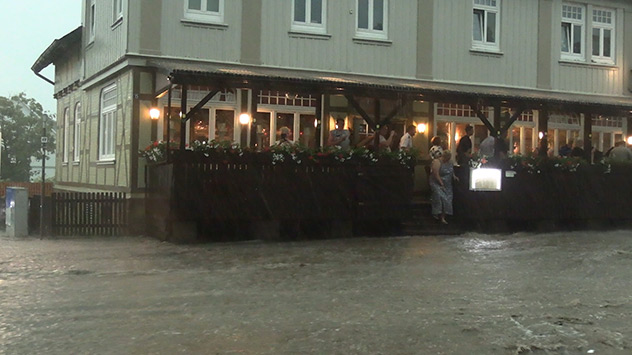 Wassermassen in Blankenburg im Harz