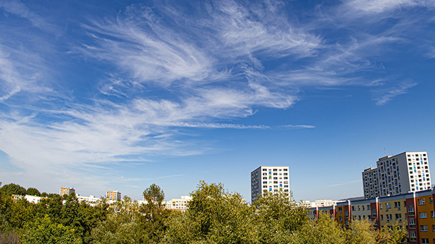 Blauer Himmel über Dresden