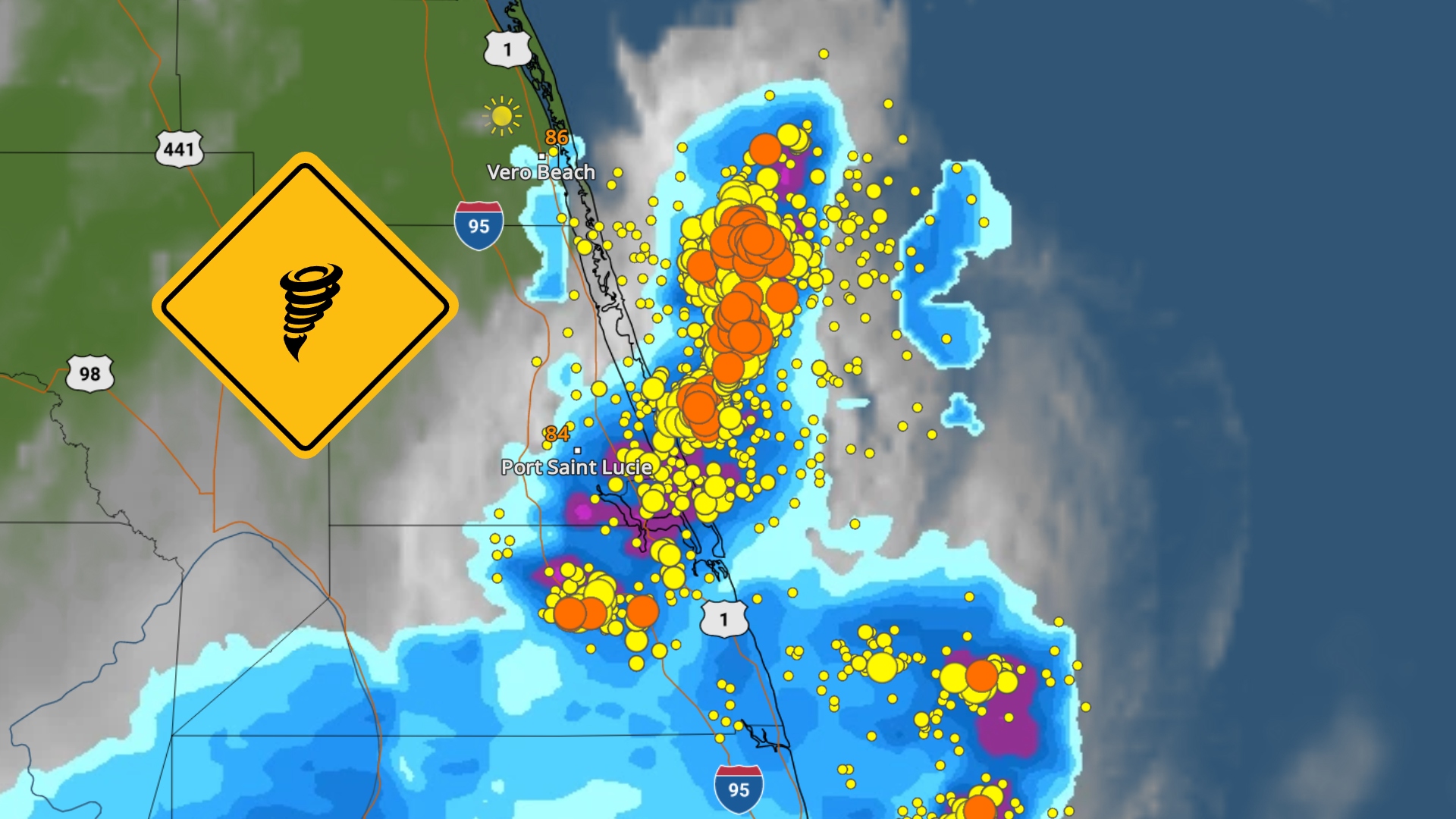 El Radar del Tiempo muestra la tormenta que resultó en el tornado cerca de Port Saint Lucie, Florida.