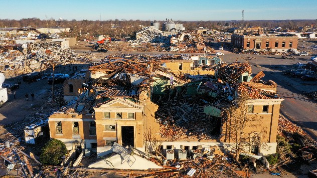 Death toll rises considerably after overnight tornado outbreak ...
