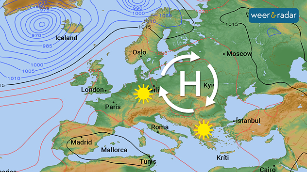 Weerkaart van Europa met een hogedrukgebied boven Oost-Europa en zonnjesymbolen boven Midden- en Zuid-Europa.
