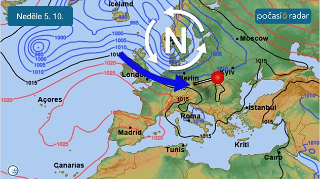 Synoptická situace nad Evropou, neděle 5. 10. Česko se nachází v chladném a vlhkém severozápadním proudění na jižním okraji tlakové níže se středem nad severní Evropou.