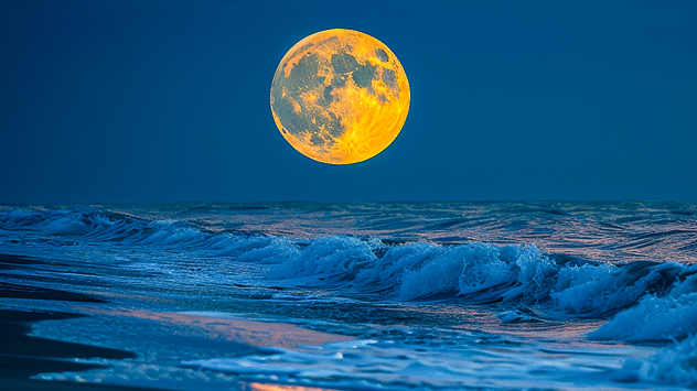 No es ningún secreto que la atracción gravitacional de la Luna altere las mareas oceánicas, pero durante las superlunas el impacto es aún más pronunciado.