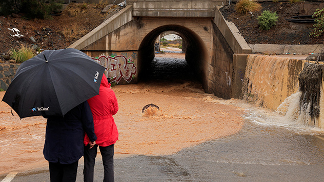 Überschwemmung einer Unterführung