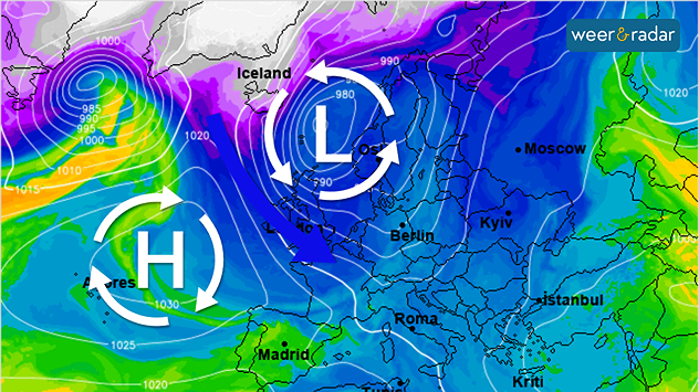 De weerkaart voor woensdag toont een typische gure lentesetting met een uitbraak van polaire lucht met maartse buien.