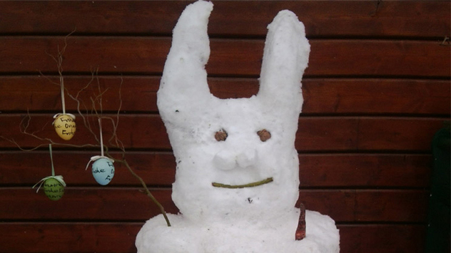 © P. Lorenzen Osterhase im Schnee