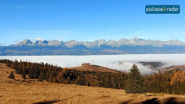 Typický obraz najbližších dní - hory slnko, ostatné polohy hmla či zamračené nízkou oblačnosťou.