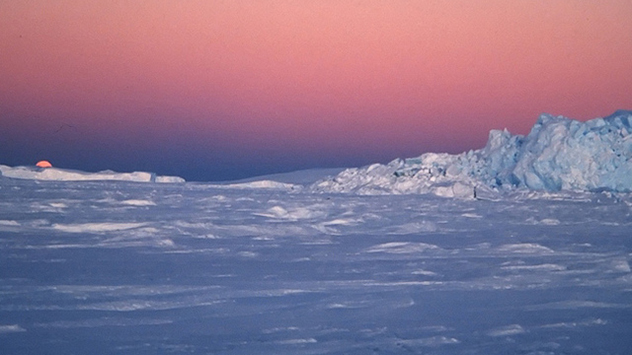 Mondaufgang in der Antarktis