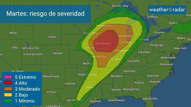 Tuesday dangerous weather across the Midwest onto the Great Lakes. 