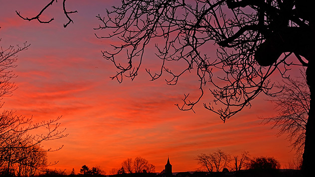 Farbenprächtiger Sonnenaufgang in Bietigheim (Baden)