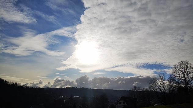 © Jörg Friedrich Zeitweise kommt die Sonne wieder länger zum Vorschein, wie hier im Südwesten Thüringens