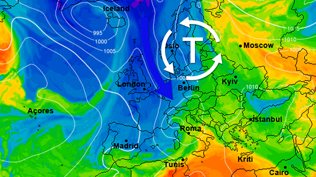 Wetterkarte von Europa mit Tiefdruckgebiet über Skandinavien. Pfeile zeigen Kaltluftströmung aus Norden bis nach Deutschland und Polen.