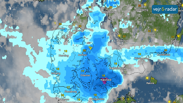 Vejrradarkort med kraftig regn over store dele af Danmark, især på Fyn, Sjælland og Lolland-Falster.