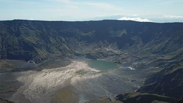 Neben diesen Schwankungen in sehr großen Zeiträumen gibt es auch Änderungen in kleineren Zeitskalen.