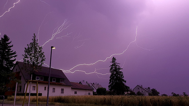 Blitzshow in Kuppingen südwestlich von Stuttgart.