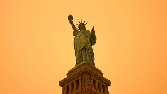 New York City ist komplett in eine gesundheitsschädliche Rauchwolke eingehüllt. 