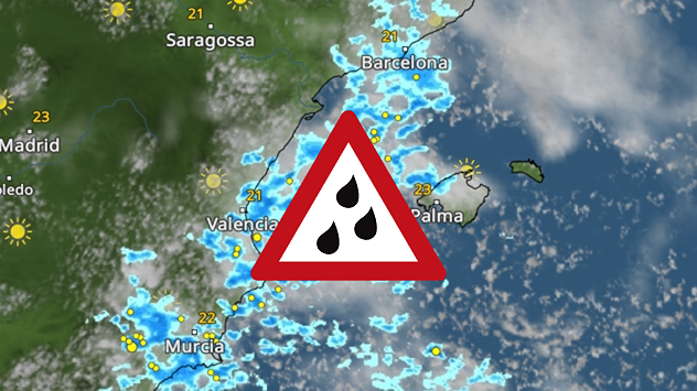 Le radar météorologique montre des zones de fortes pluies sur la côte est de l'Espagne avec un symbole d'alerte pour les pluies torrentielles.