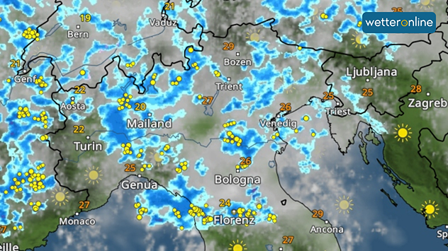 WetterRadar zeigt viele Regengüsse und Gewitter über Norditalien