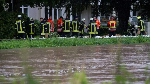 Ganze Orte stehen unter Wasser