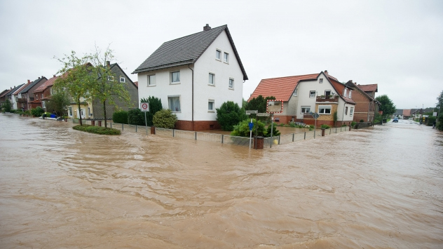 Ganze Orte stehen unter Wasser