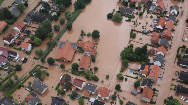 Ganze Orte stehen unter Wasser