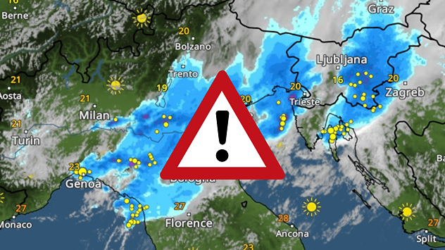 Weather radar showing severe thunderstorms and frequent lightning over northern Italy.