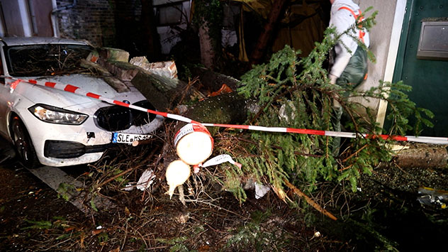 Sturmtief ZOLTAN hat Deutschland mit voller Wucht getroffen.
