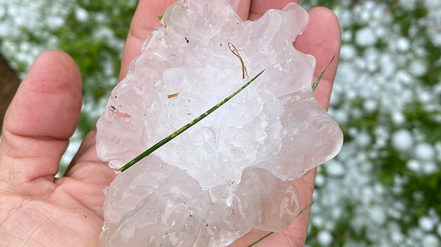 Besonders in Bayern gibt es in den letzten Tagen des Monats sehr großen Hagel. 