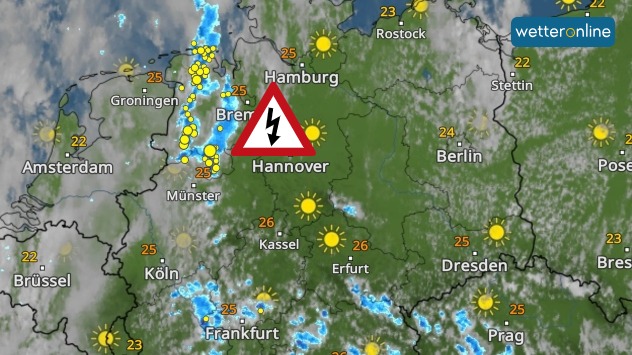 In Niedersachsen entladen sich kräftige Gewitter, wie im WetterRadar zu sehen ist.