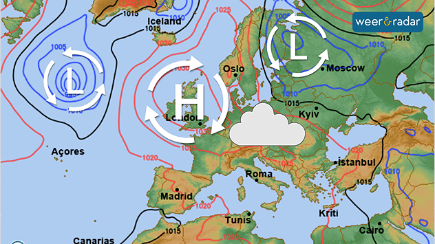 Een hogedrukgebied boven de Britse Eilanden zorgt voor rustig en grijs weer in de Benelux. Daar is een wolk ingetekend. Twee lagedrukgebiedjes zijn ingetekend boven de Atlantische Oceaan en boven het westen van Rusland.