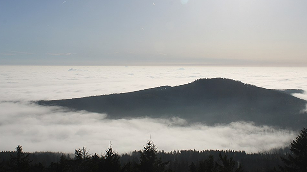 Webcam: Feldberg im Taunus über Hochnebelmeer
