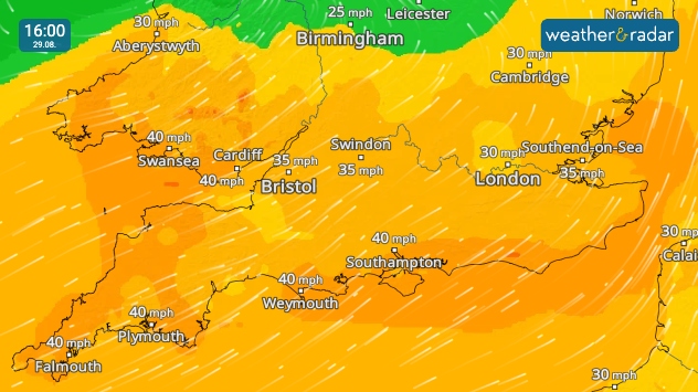 Wind forecast for 16:00 on 29.08 showing gusts of 35–40 mph across southern England and Wales, including Swansea, Bristol, Southampton, Plymouth and Weymouth.