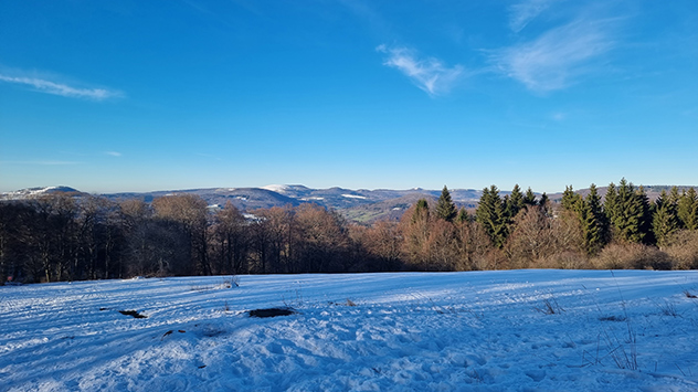 Auf der Rhön, einem Gebirge in Bayern, herrscht Kaiserwetter.