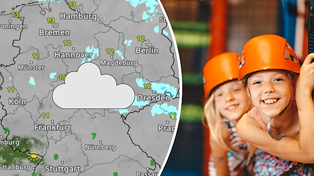 Wetterkarte mit Wolkensymbol und spielende Kinder in einer Halle.