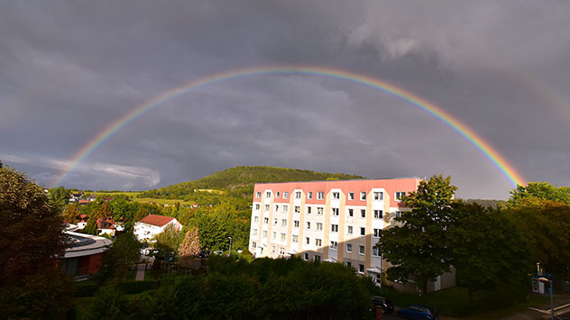 Ein Regenbogen in Heilbad Heiligenstadt in Thüringen. 
