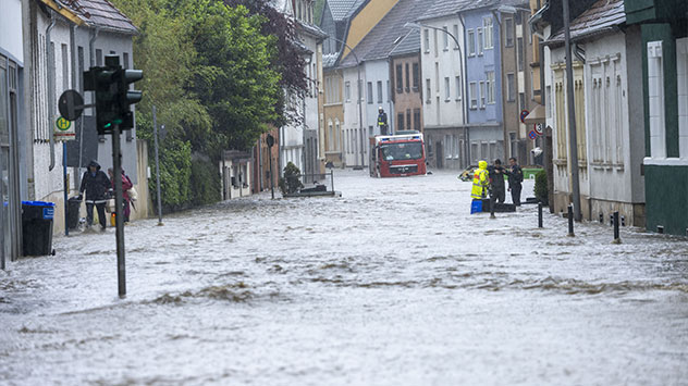 Überschwemmte Straßen gibt es auch in Saarbrücken-Rußhütte. 
